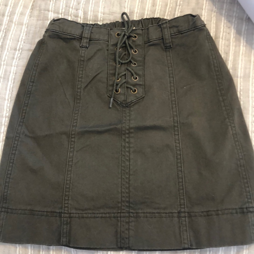 Girls skirt NWT